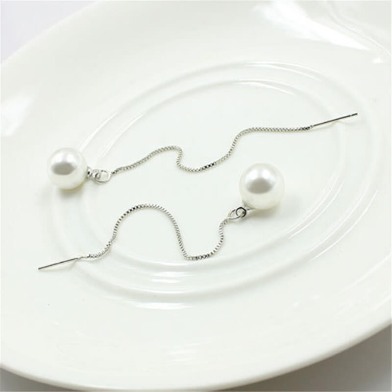 2.8" Pearl Ear Thread