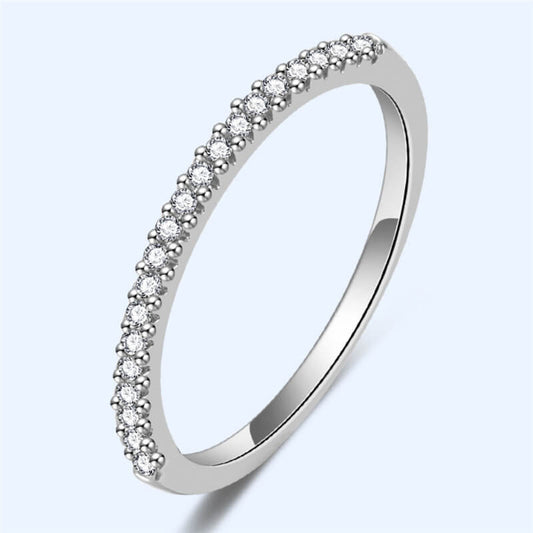 Diamond-Bordered Thin Ring